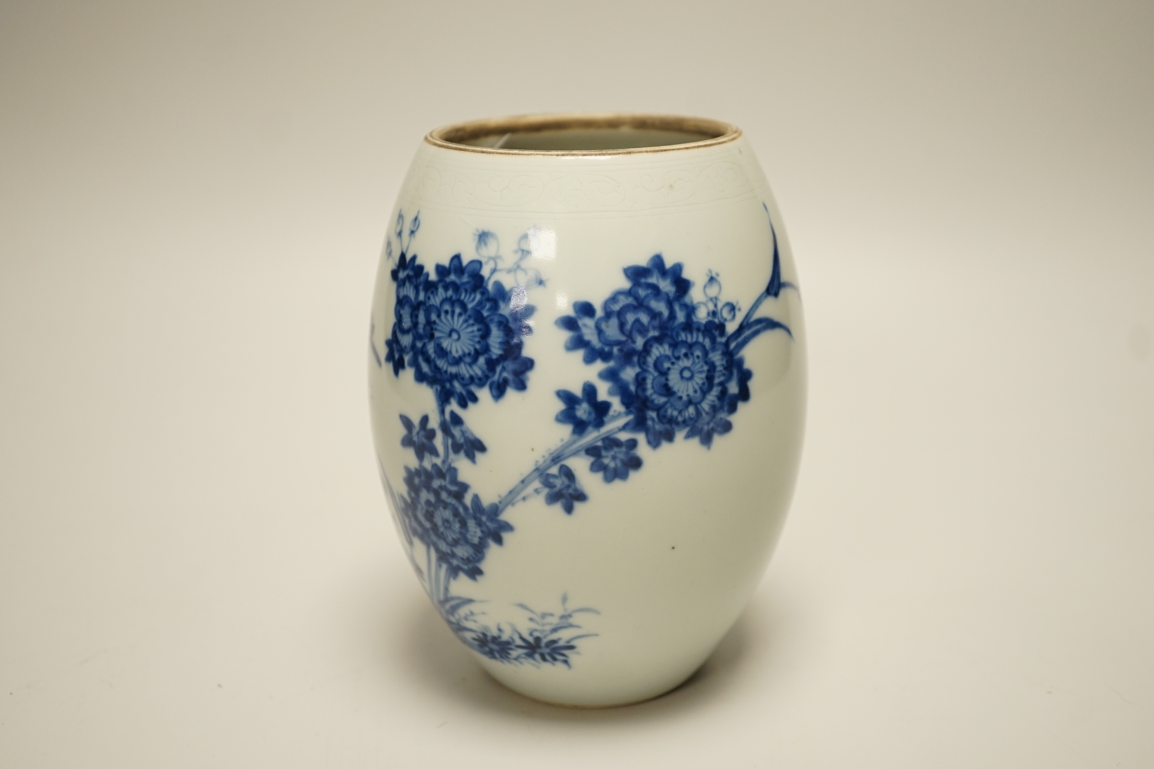 A Chinese blue and white vase, in Transitional style, 14.5cm